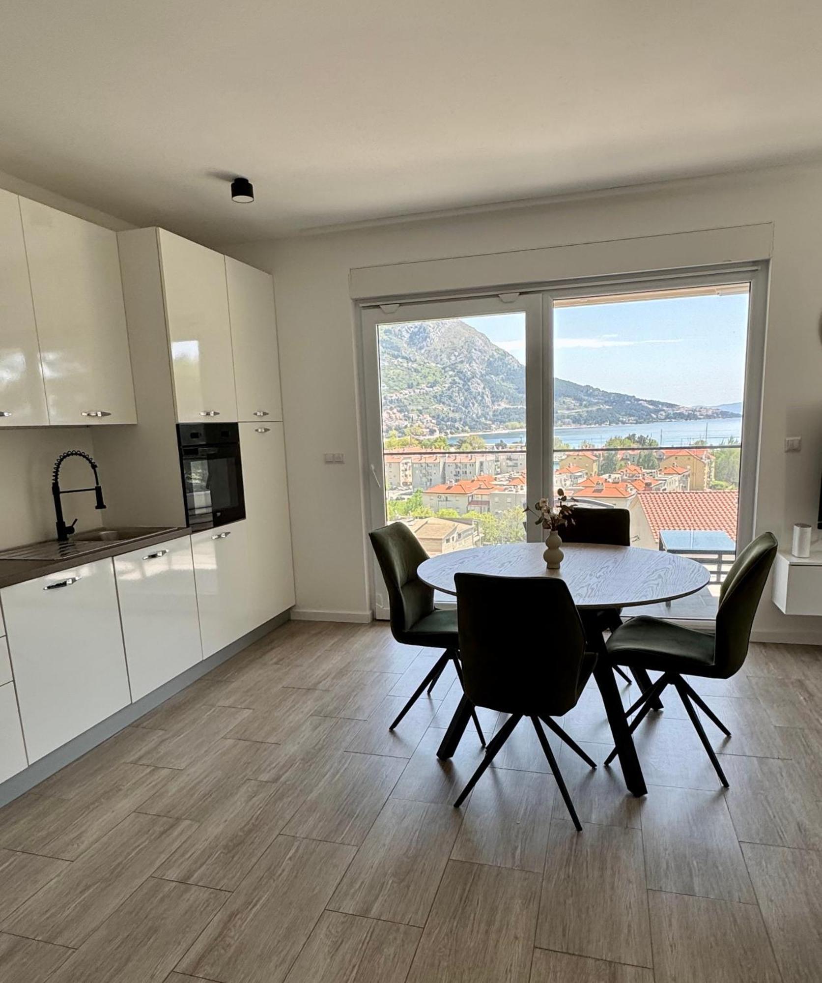 Apartments Elin Omiš Kültér fotó